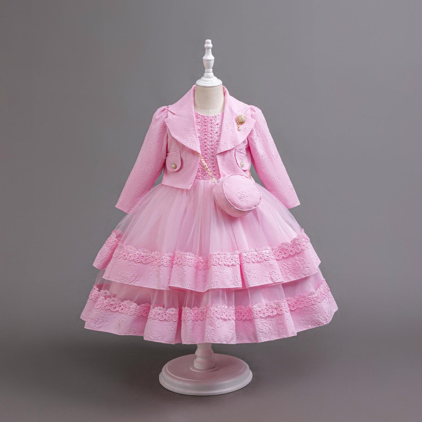 A Children's and teenagers' skirt