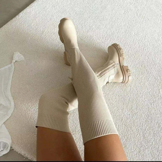 A Women's Knee High Boots