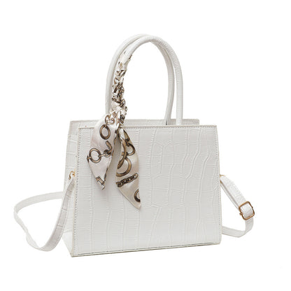 A stone pattern handheld women's bag trendy new lacquered small square bag fashionable and casual simple foreign style shoulder messenger bag