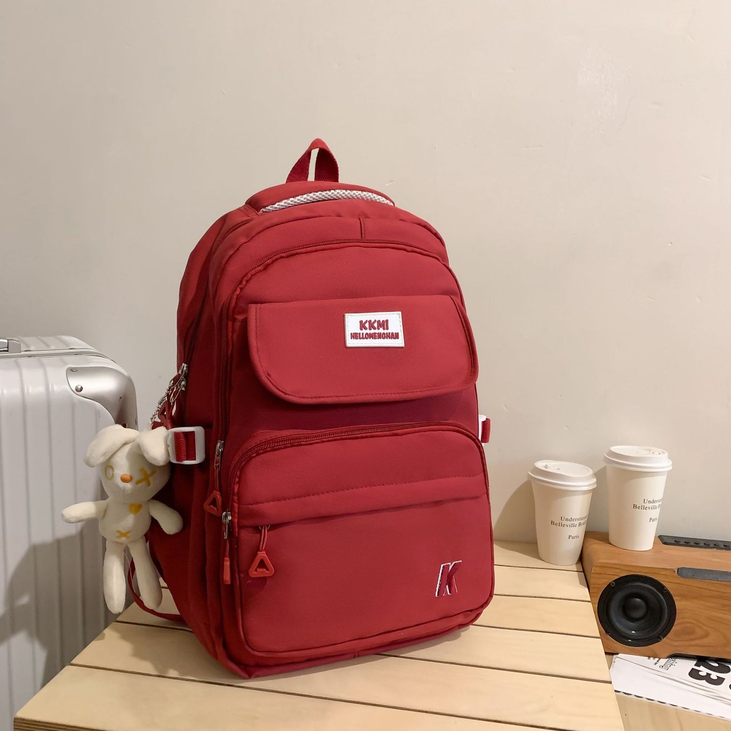 A new large-capacity Japanese small fresh and sweet wind high-value backpack for primary and secondary school students