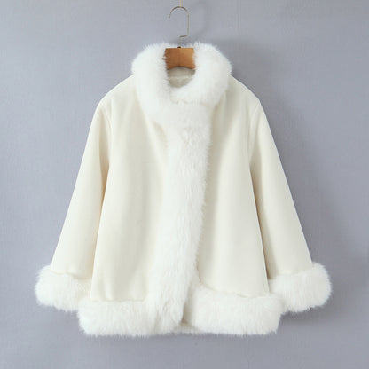 A women's fur collar jacket