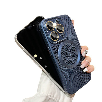 A car magnetic cooling mobile phone case