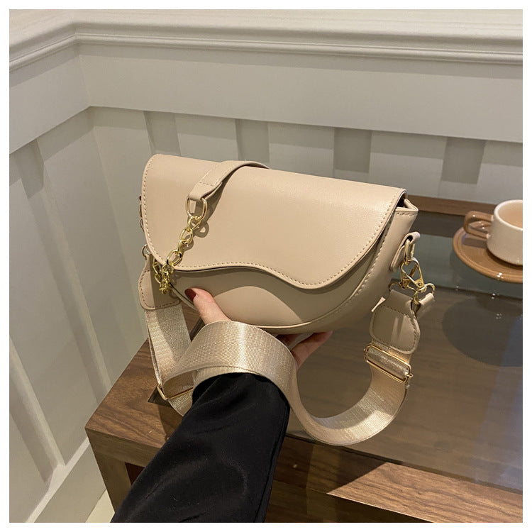 A Spring new chain saddle bag wide shoulder strap single shoulder messenger bag foreign style leisure bag - Mixbatch