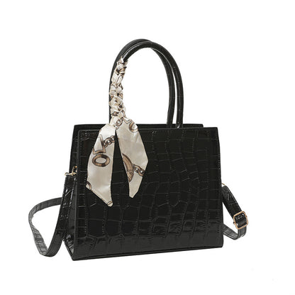 A stone pattern handheld women's bag trendy new lacquered small square bag fashionable and casual simple foreign style shoulder messenger bag