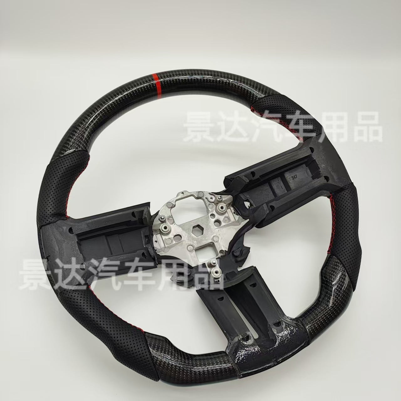 A Mustang carbon fiber steering wheel 11 to 14 models