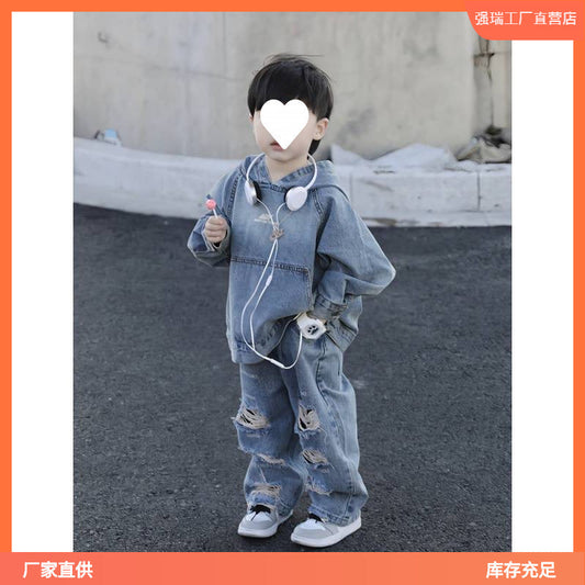 A Children's and teenagers' denim suit