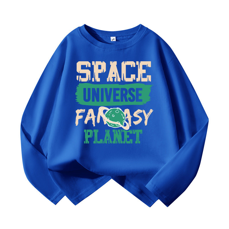 A long-sleeved T-shirt top