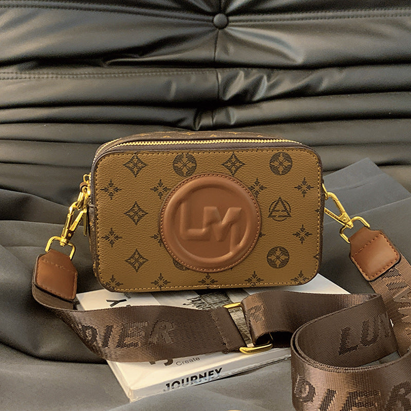 A new Korean version of temperament camera bag versatile women's high-end texture fashion shoulder messenger bag - Mixbatch