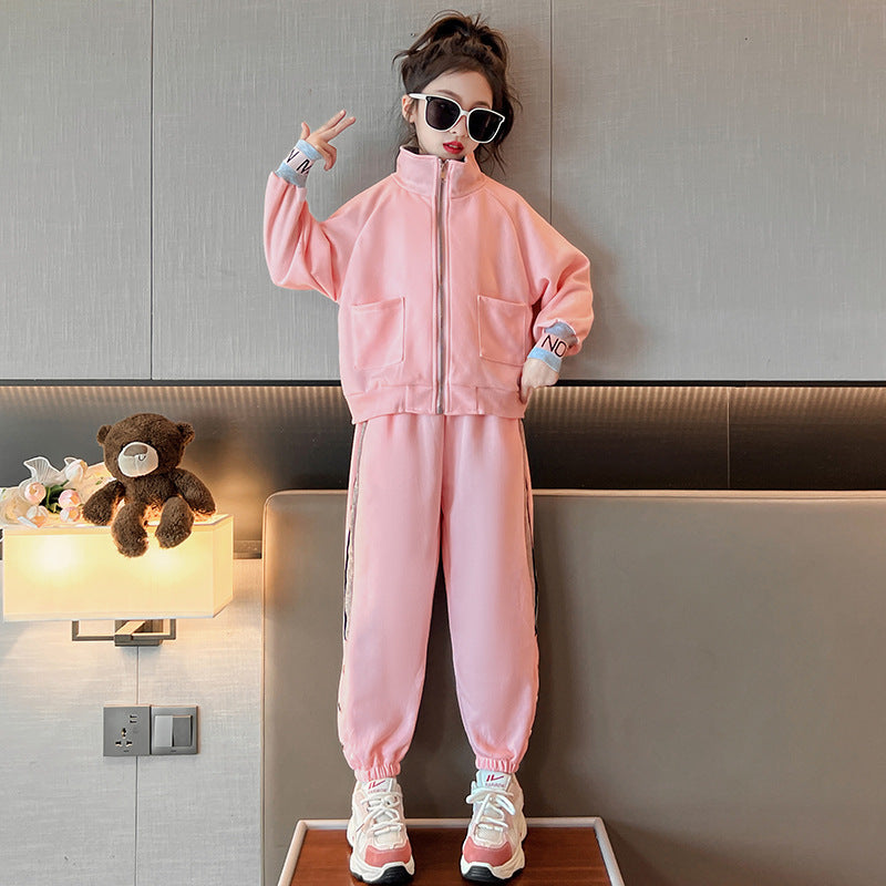 A children's set two-piece set