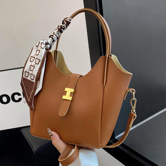 A simple soft PU hand carrying bucket bag woman - Mixbatch