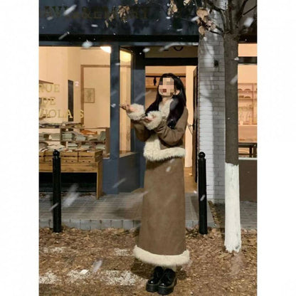 A coat half-length skirt set