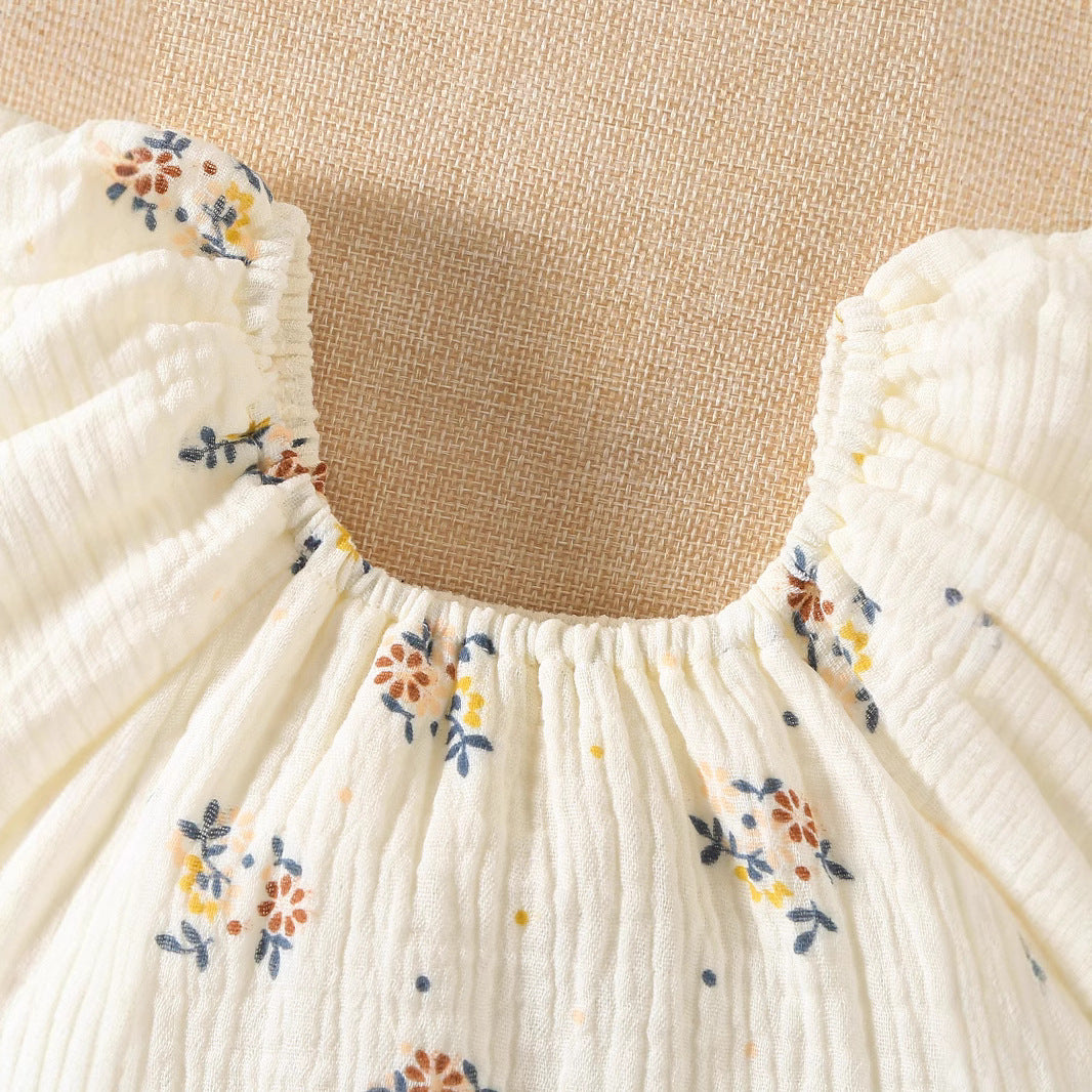 A baby summer Romper sweet floral suspender baby girl sleeveless fart coat cute triangle climbing suit free hat