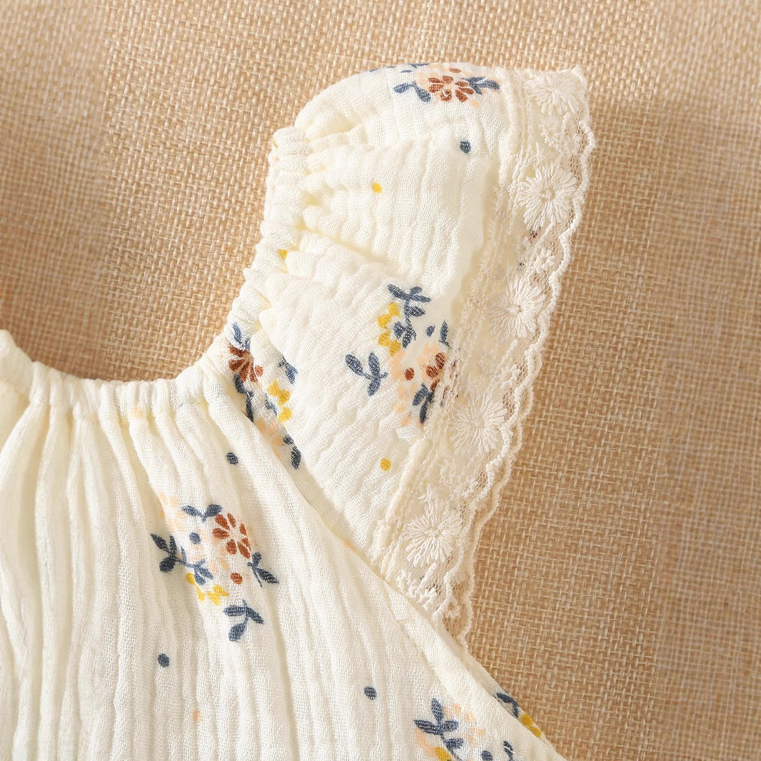 A baby summer Romper sweet floral suspender baby girl sleeveless fart coat cute triangle climbing suit free hat