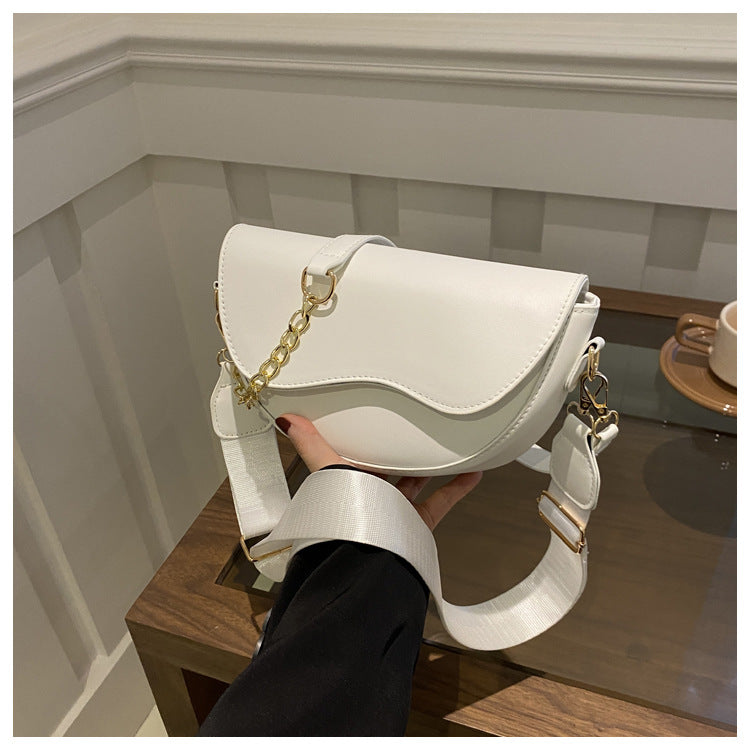 A Spring new chain saddle bag wide shoulder strap single shoulder messenger bag foreign style leisure bag - Mixbatch