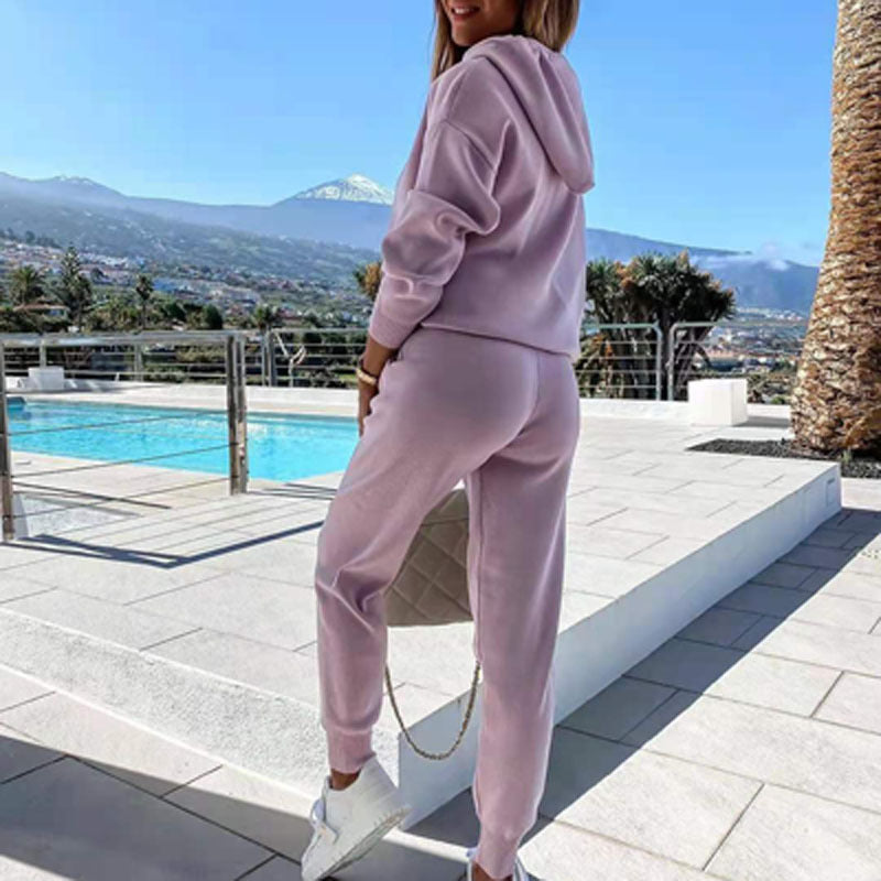 A sweater two-piece set