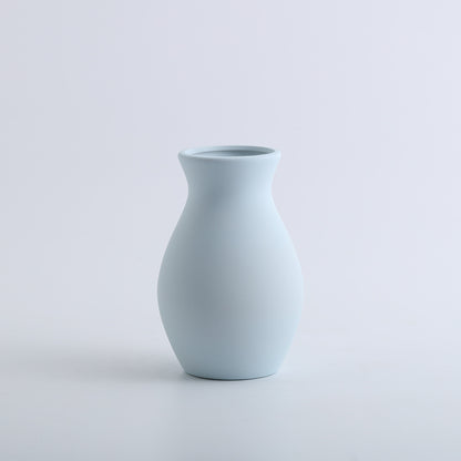 A ceramic vase decorative ornament