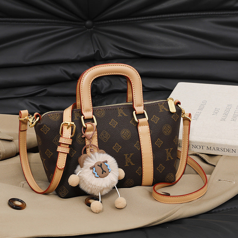 A new Korean version temperament high sense vegetable basket retro fashion presbyopia shoulder messenger bag