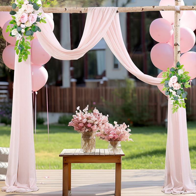 A outdoor curtain decoration