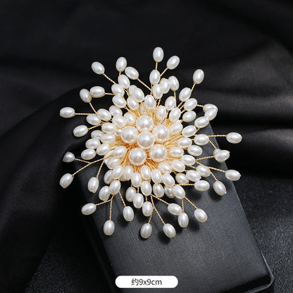 A elegant temperament luxury imitation pearl brooch women's fashion versatile snowflake pin high-end atmospheric corsage coat accessories - Mixbatch