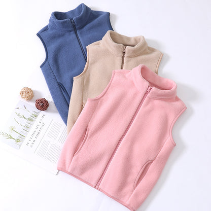 A Children's fleece warm vest
