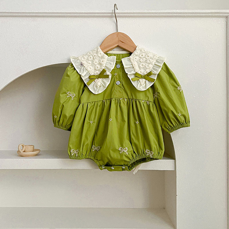 A  Children's clothes