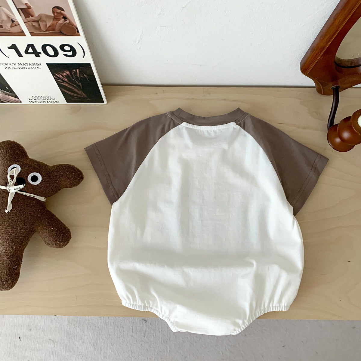 A Trendy 2023 Summer Korean Edition Loose Men's Treasure Triangle Bag Bottom Coat Baby Brown Little Bear Soft and Comfortable Cotton Climbing Clothes - Mixbatch