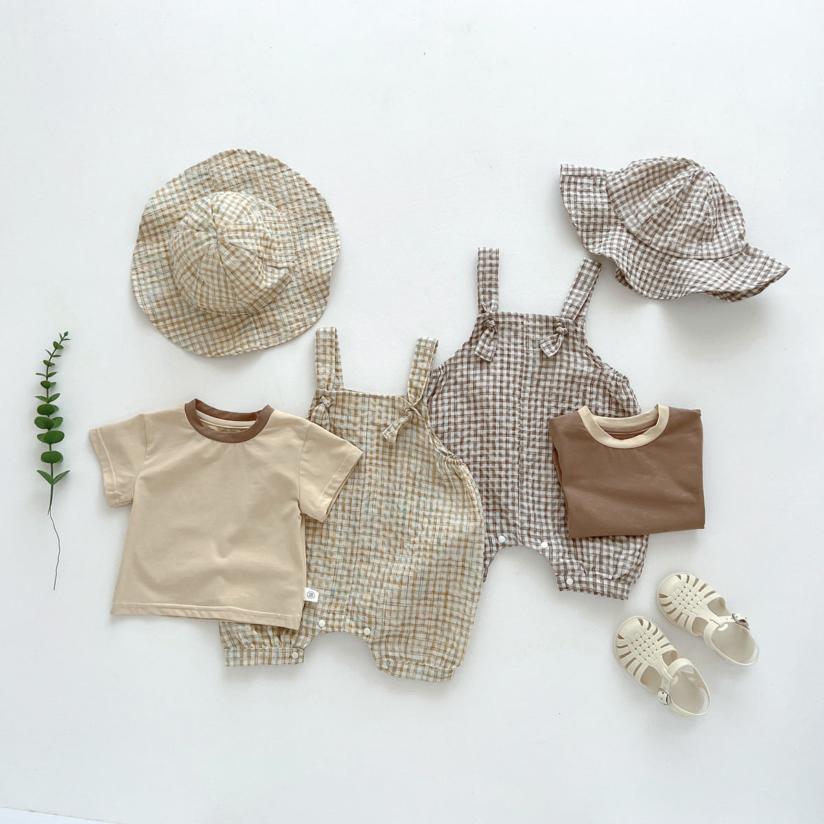 A children&#039;s summer Korean plaid bib suit ins baby boy and girl baby round neck T-shirt two-piece hat - Mixbatch