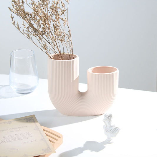 A U-shaped ceramic vase-new
