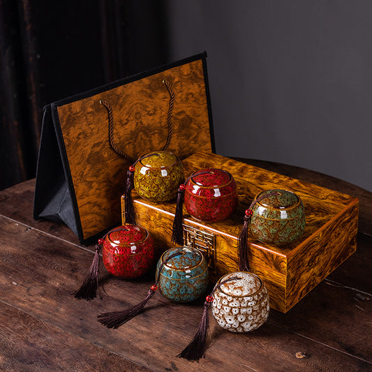 A ceramic tea jar gift box set