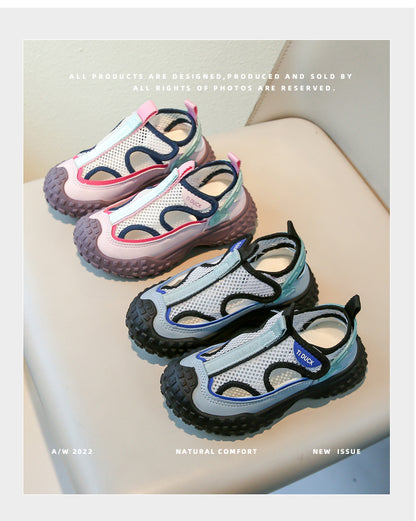 A summer children's shoes