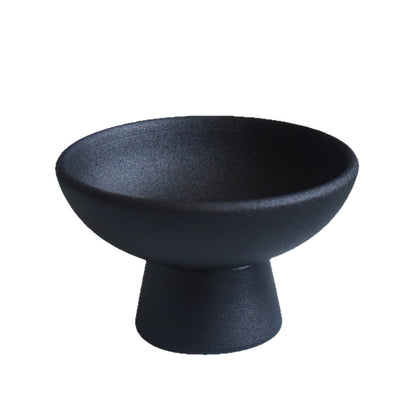 A ceramic flower arrangement utensils, moss ball small pots