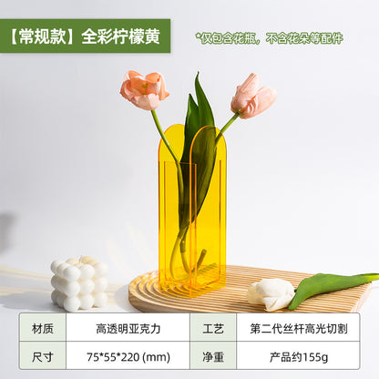 A acrylic vase ornament