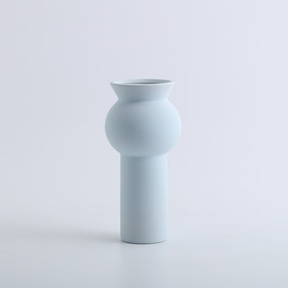 A ceramic vase decorative ornament