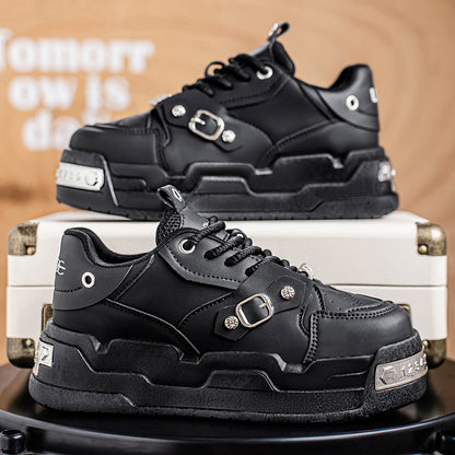 A thick-soled heightening casual shoes