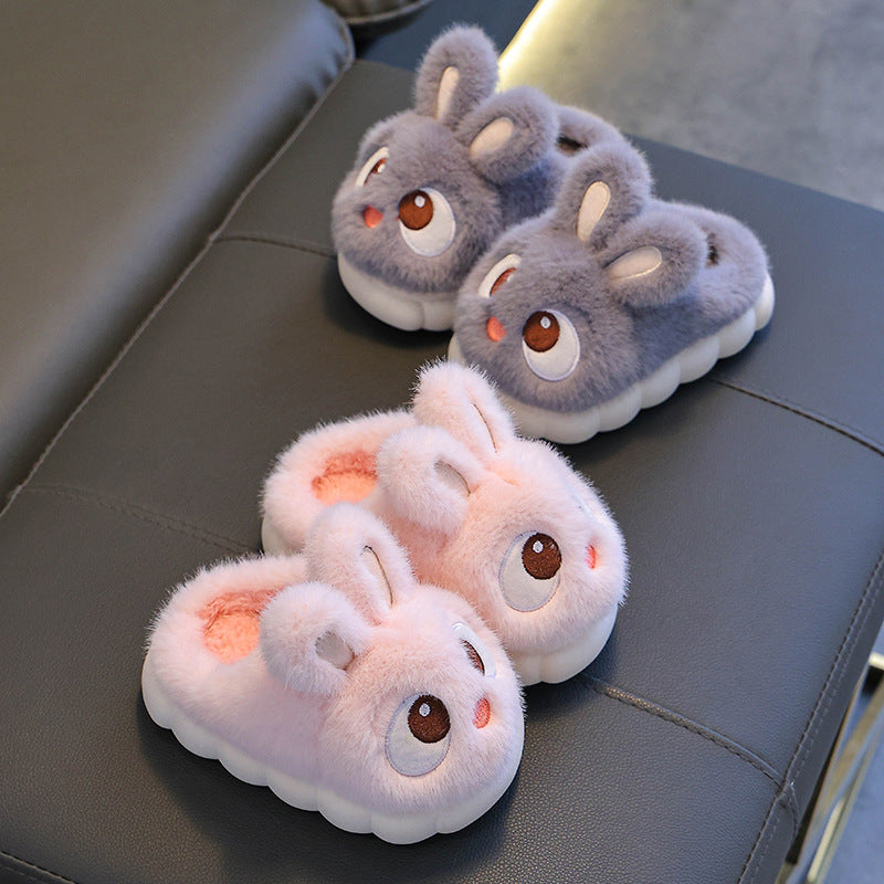 A children's thermal slippers