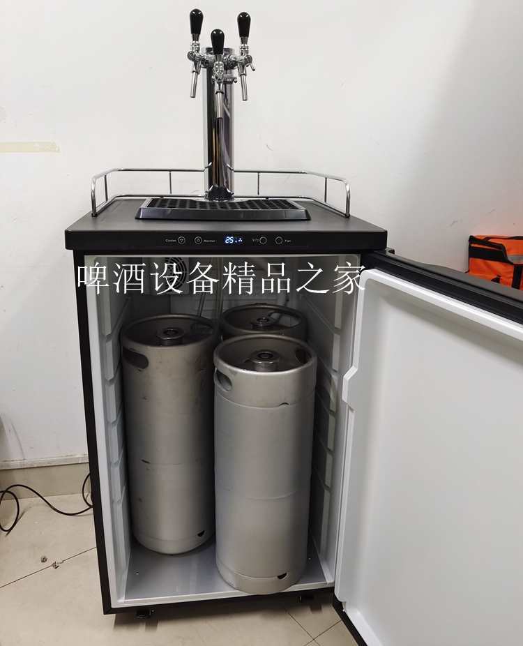 A air-cooled beer machine
