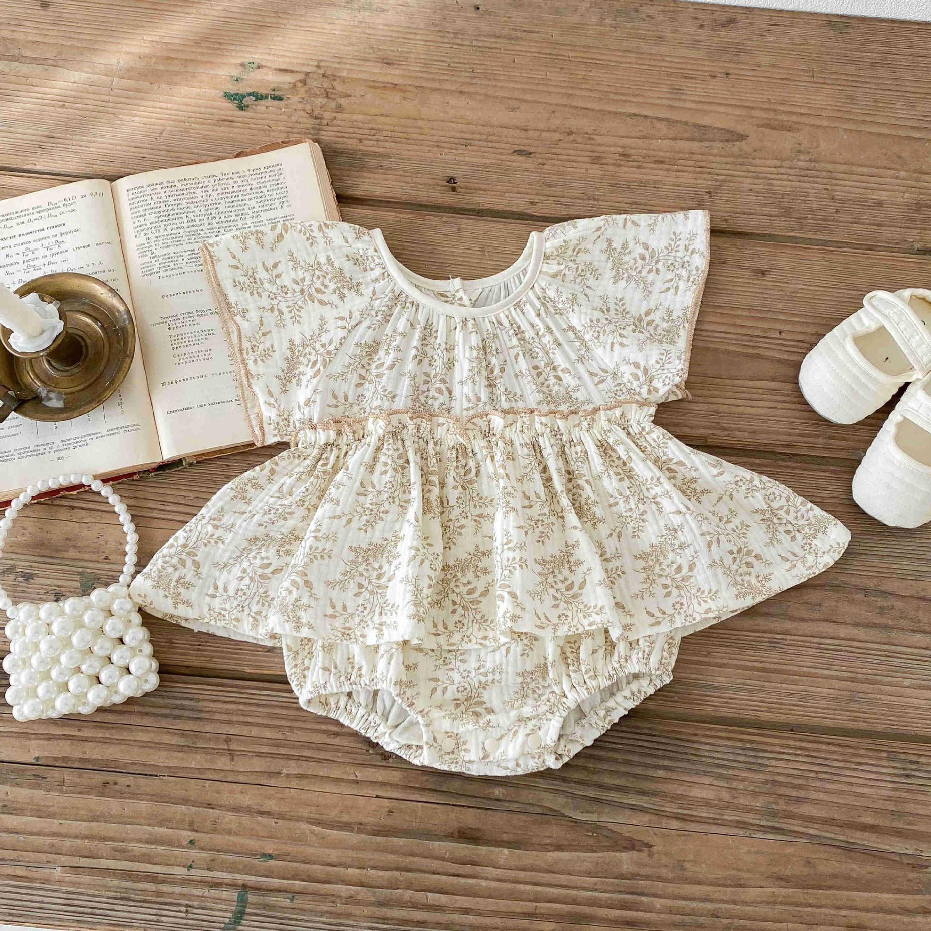 A Baby Bodysuit 2024 New Product Girl's Crepe Fragmented Flower Flying Sleeves Sweetheart Newborn Korean Edition Western Climbing Outwear - Mixbatch
