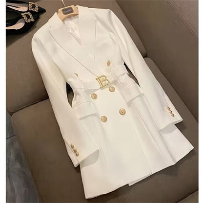 A blazer woman