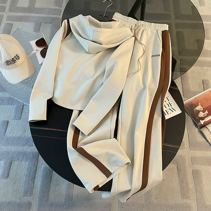 A women's long-sleeved trousers two-piece set