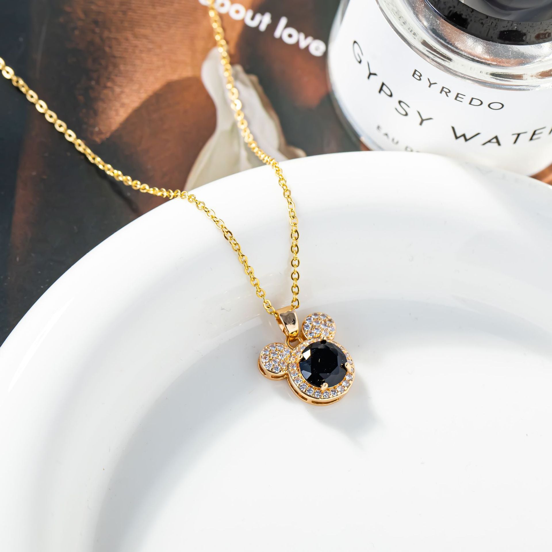 A titanium steel necklace female full diamond cute Mickey head crystal ins collarbone chain Internet celebrity live broadcast light luxury exquisite necklace new - Mixbatch