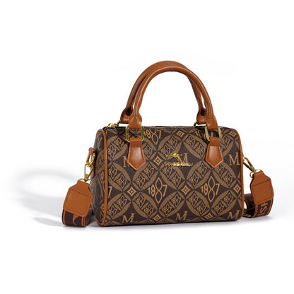 A new foreign style shoulder bag, messenger bag, pillow bag, retro printed letter handbag, versatile fashion women's bag