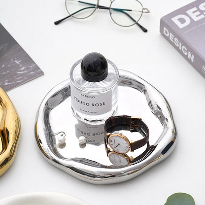 A ceramic tray ornament