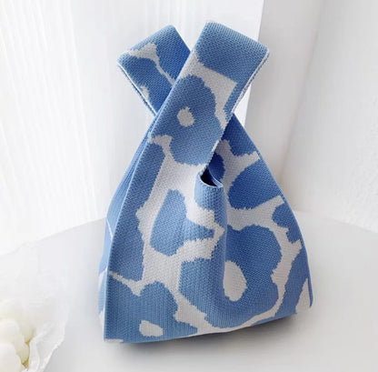 A Internet celebrity handbag women's knitted wool bucket bag Japanese and Korean version versatile hand carry casual tote bag box lunch bag y