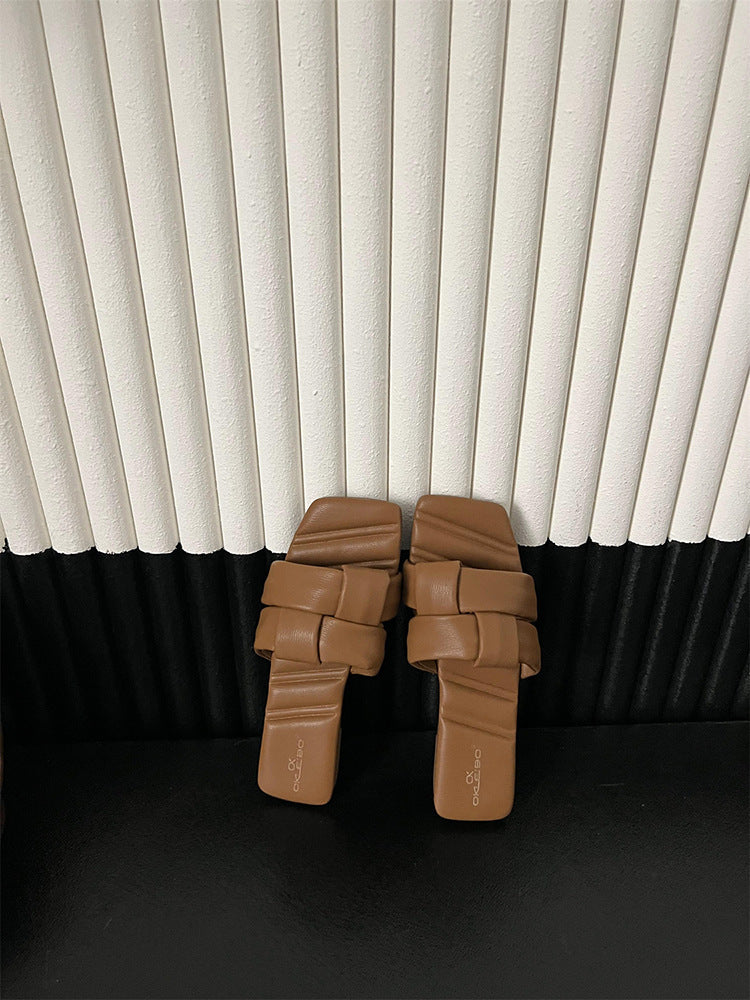 A Open-toed Square Head Flat Bottom Women's Summer Slippers