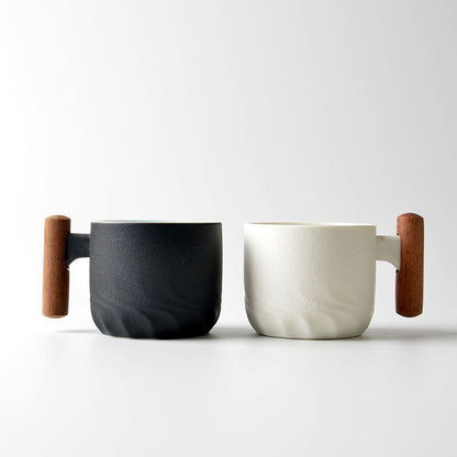 A ceramic tea cup small household coffee cup teacup kung fu tea set tea cup master cup single cup with handle