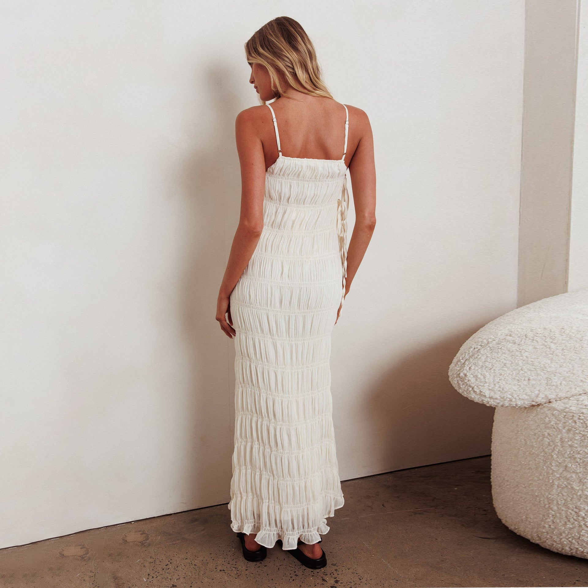 D084DS European and American cross-border 2025 spring new long dress temperament socialite style sexy deep V suspender dress women - Mixbatch