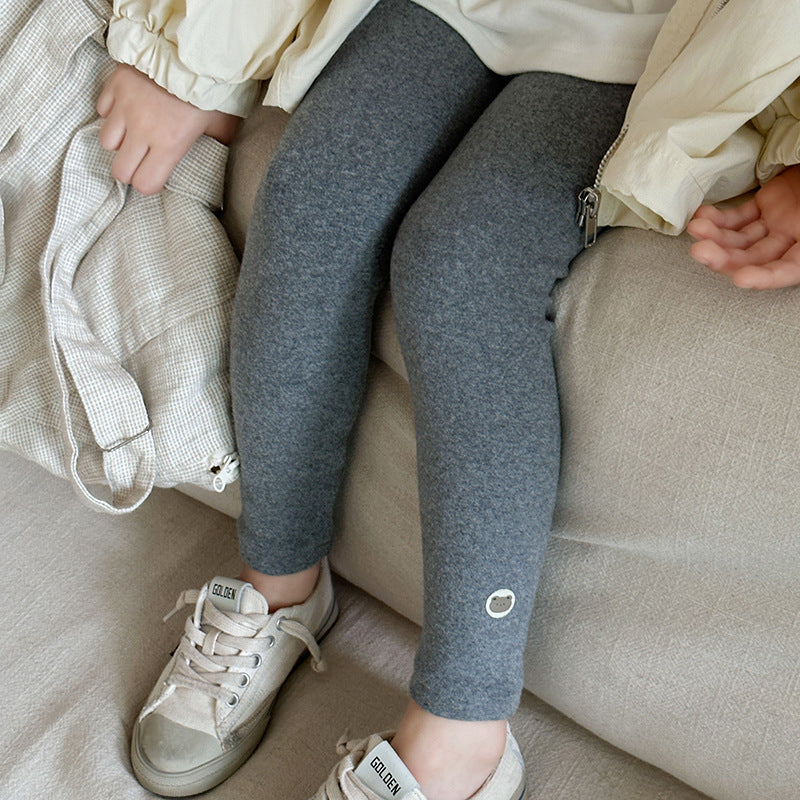 A Children's warm leggings 95%cotton