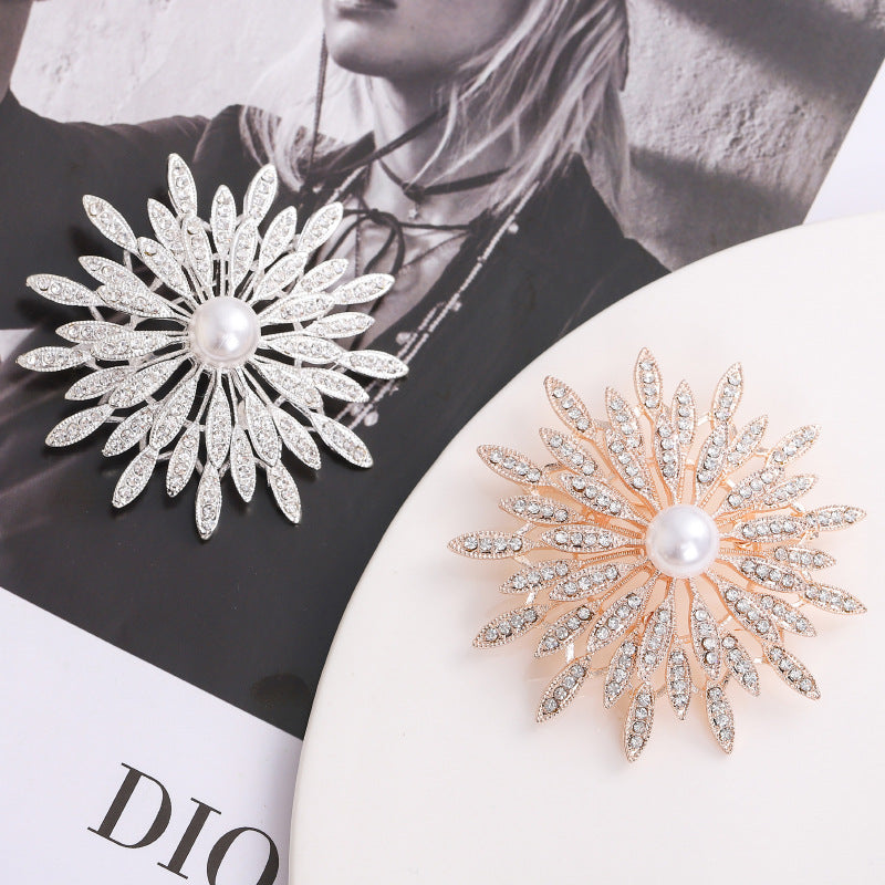 A hot-selling gold sunflower brooch creative diamond-encrusted pearl versatile temperament brooch blazer collar pin with accessories - Mixbatch