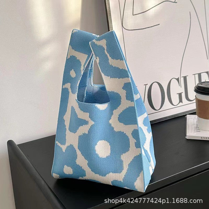 A small bag knit bag handbag
