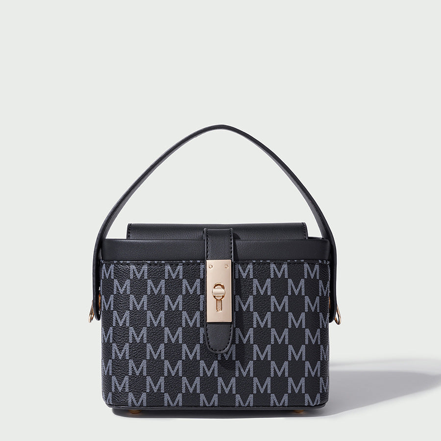 A portable box messenger bag trendy color matching bag women high sense niche women
